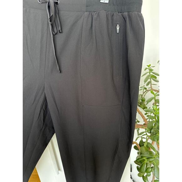 Lou & Grey NWT Black Comfort Stretch Lightweight Straight Leg Pants, XL - Picture 2 of 5